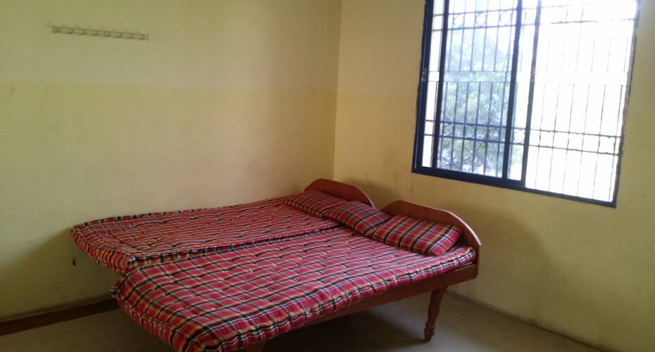 Yatri Nivas Lodging, Afzalpur 4